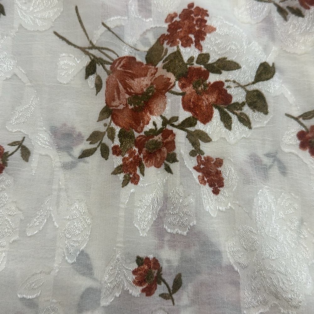 RED DRESS floral blouse with bow tie in the back. Never worn. - Picture 4 of 4